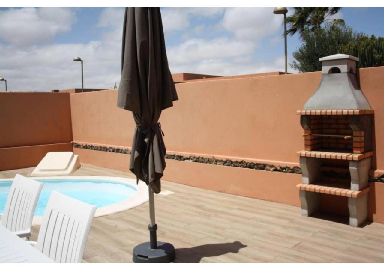 Anahi Homes Corralejo - Villa Drago 12 La Oliva Exterior photo